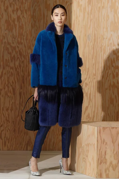 Look 12